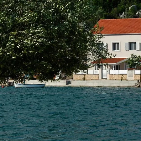Kata Ferienhaus Rogotin